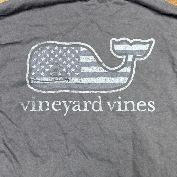 Vineyard vines long sleeve American flag whale print - Picture 2 of 4